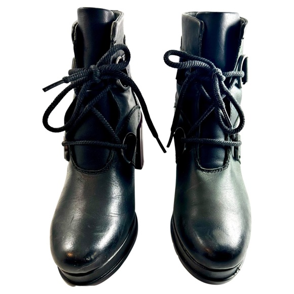 Sorel Margo Lace Boot Chelsea (Black) platform Size US 9 (EU 40) - Picture 4 of 11